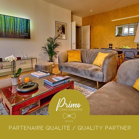 Les Suites Du Palais: Luxe 4-Star Apartment with Cathedral Views Nevers Exterior photo