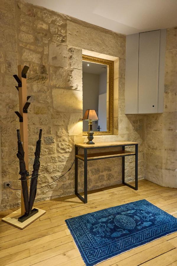 Les Suites Du Palais: Luxe 4-Star Apartment with Cathedral Views Nevers Exterior photo